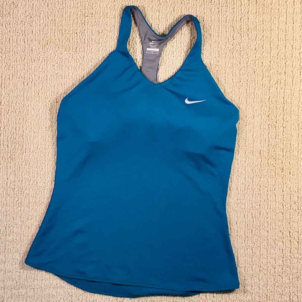 Nike Dri Fit Soft Cup Shelf Bra Tank